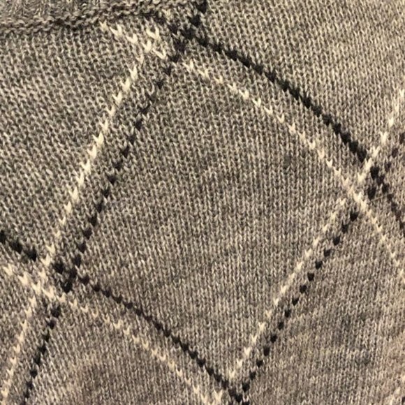 Stile Benetton gray argyle turtleneck sweater. Size Medium. - Picture 4 of 8